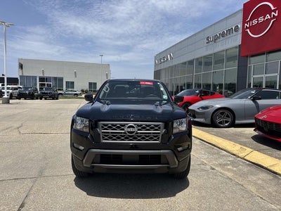 2024 Nissan Frontier SV