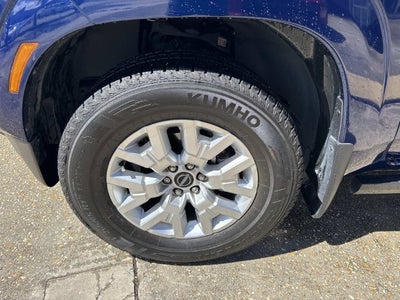 2022 Nissan Frontier SV