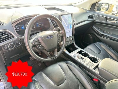 2022 Ford Edge Titanium