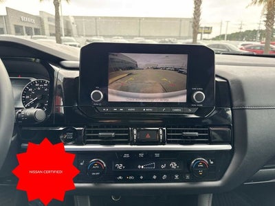 2025 Nissan Pathfinder SV