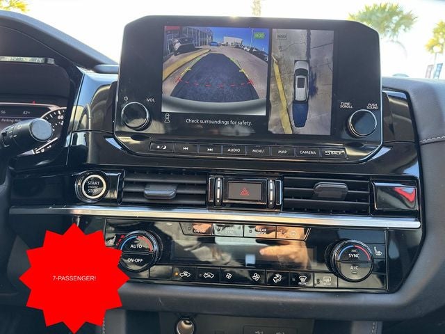 2023 Nissan Pathfinder SL