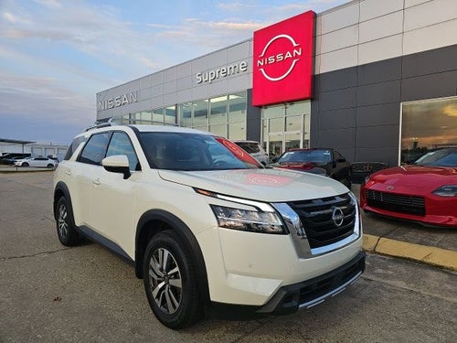2024 Nissan Pathfinder SL