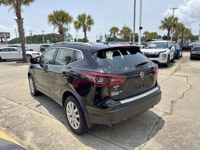 2022 Nissan Rogue Sport SV