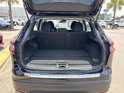 2022 Nissan Rogue Sport SV
