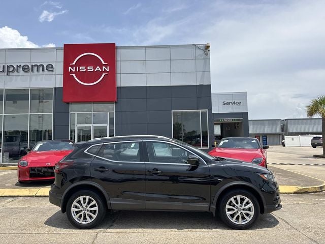 2022 Nissan Rogue Sport SV