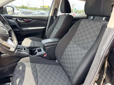 2022 Nissan Rogue Sport SV