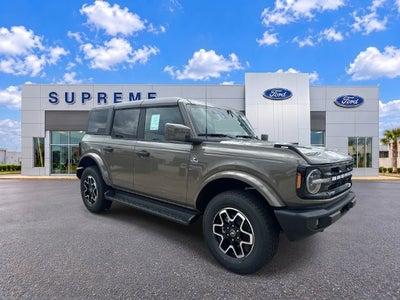 2026 Ford Bronco Outer Banks