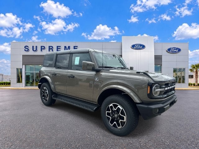 2026 Ford Bronco Outer Banks