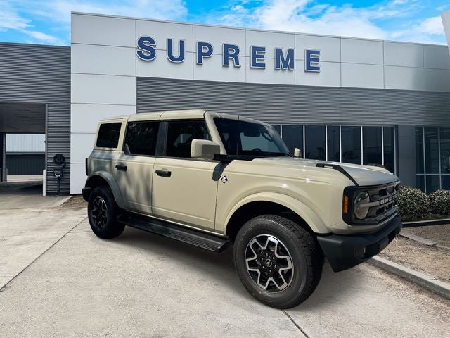 2026 Ford Bronco Outer Banks