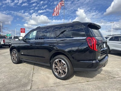 2027 Ford Expedition King Ranch