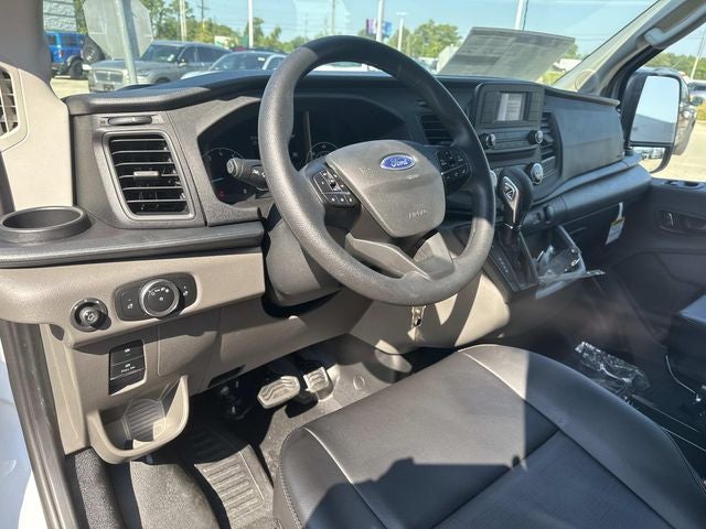 2025 Ford Transit-250 XL