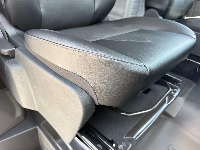 2025 Ford Transit-250 XL