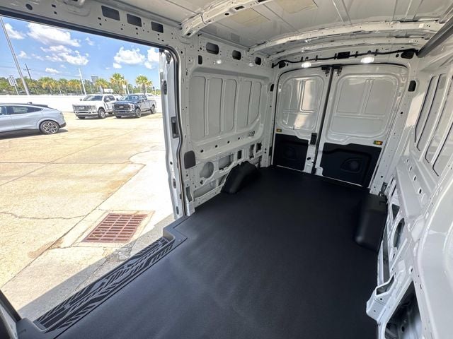 2025 Ford Transit-250 XL