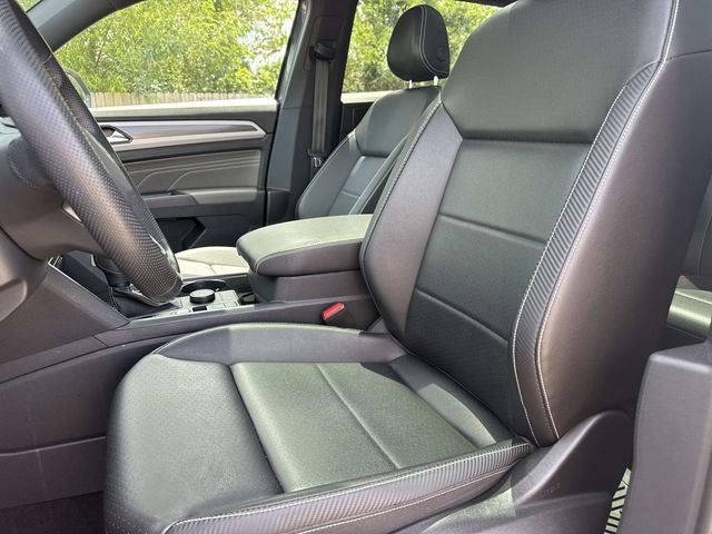 2023 Volkswagen Atlas Cross Sport 2.0T SEL R-Line Black