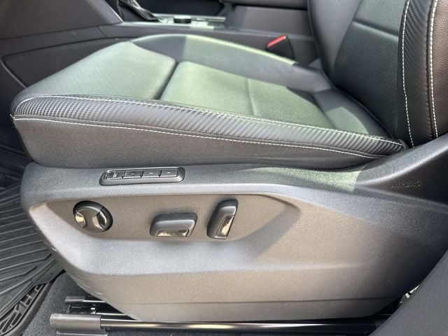 2023 Volkswagen Atlas Cross Sport 2.0T SEL R-Line Black